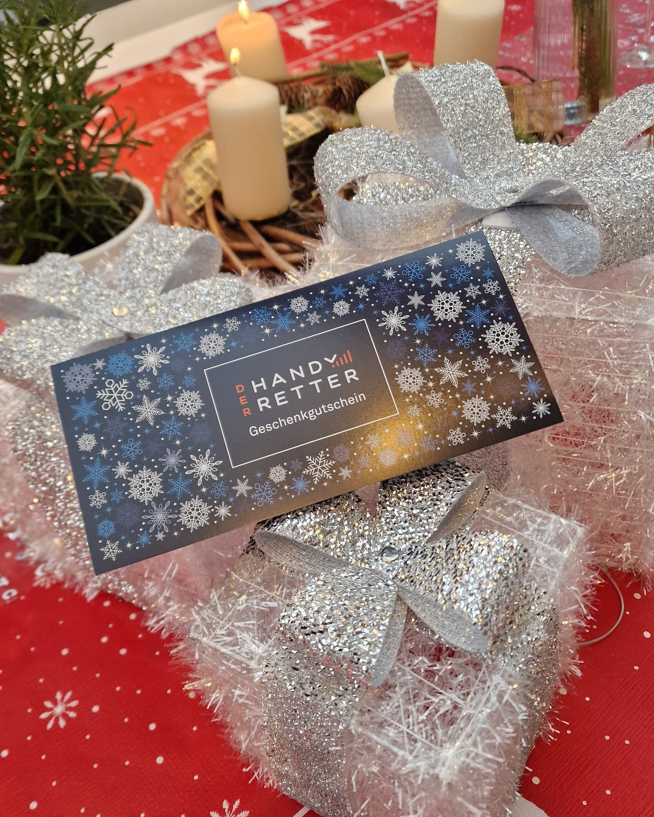 Weihnachts-Gutschein + GRATIS Highspeed-Ladekabel  bei Der HandyRetter in Köln